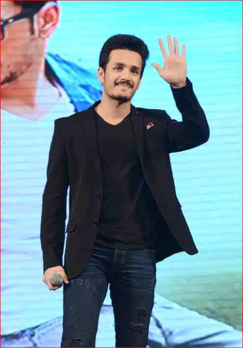 akhil akkineni,akkineni nagarjuna,v.v.vinayak,hero venkatesh,naga chaitanya,k.raghavendra rao,hero nithin  అఖిల్‌ అక్కినేని హీరోగా లాంచ్‌ అయ్యాడు